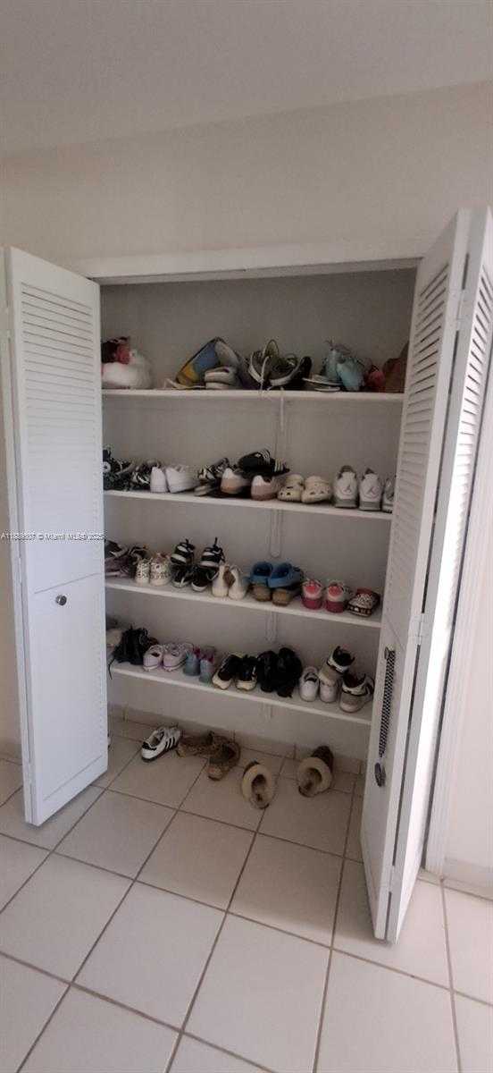 Small Image of 1417 SOUTH WEST 139 AVE, Miami Number 30