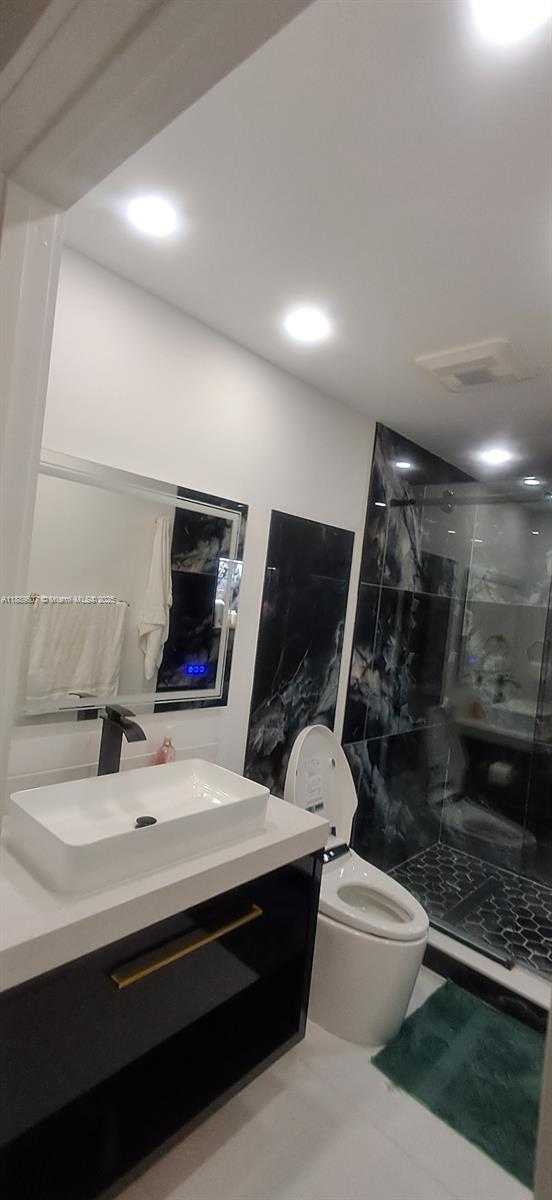 Small Image of 1417 SOUTH WEST 139 AVE, Miami Number 32