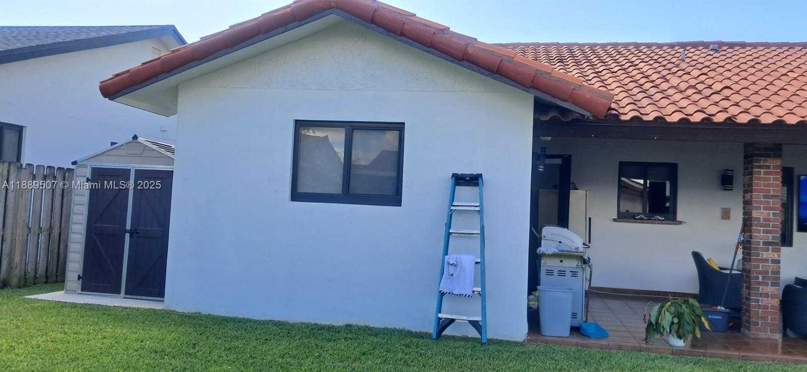 Small Image of 1417 SOUTH WEST 139 AVE, Miami Number 37