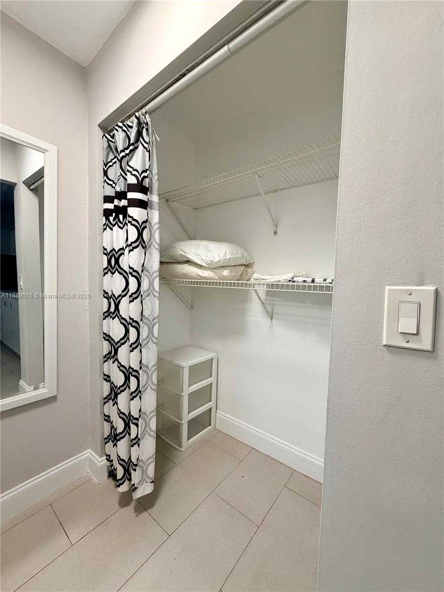 Small Image of 361 SOUTH WEST 20TH RD #Cottage A, Miami Number 11