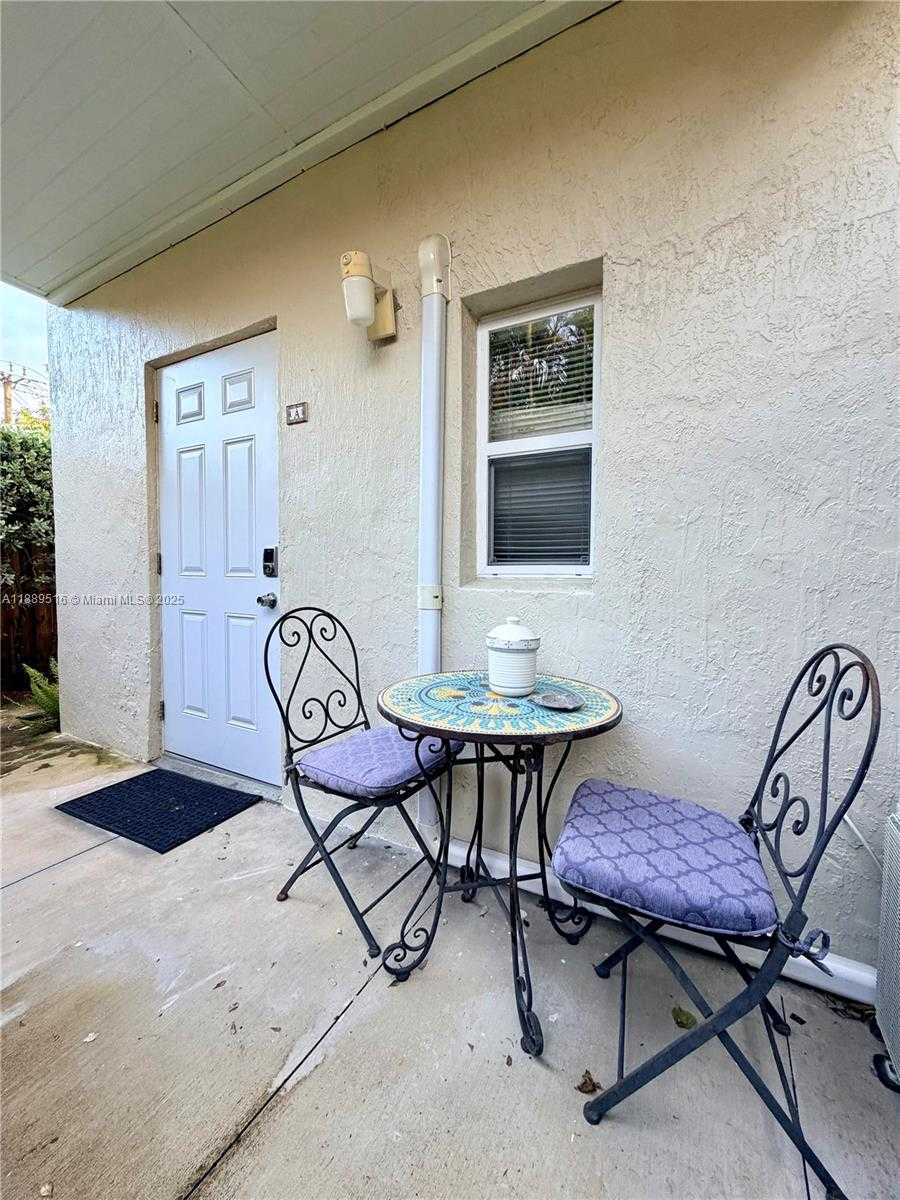 Small Image of 361 SOUTH WEST 20TH RD #Cottage A, Miami Number 6