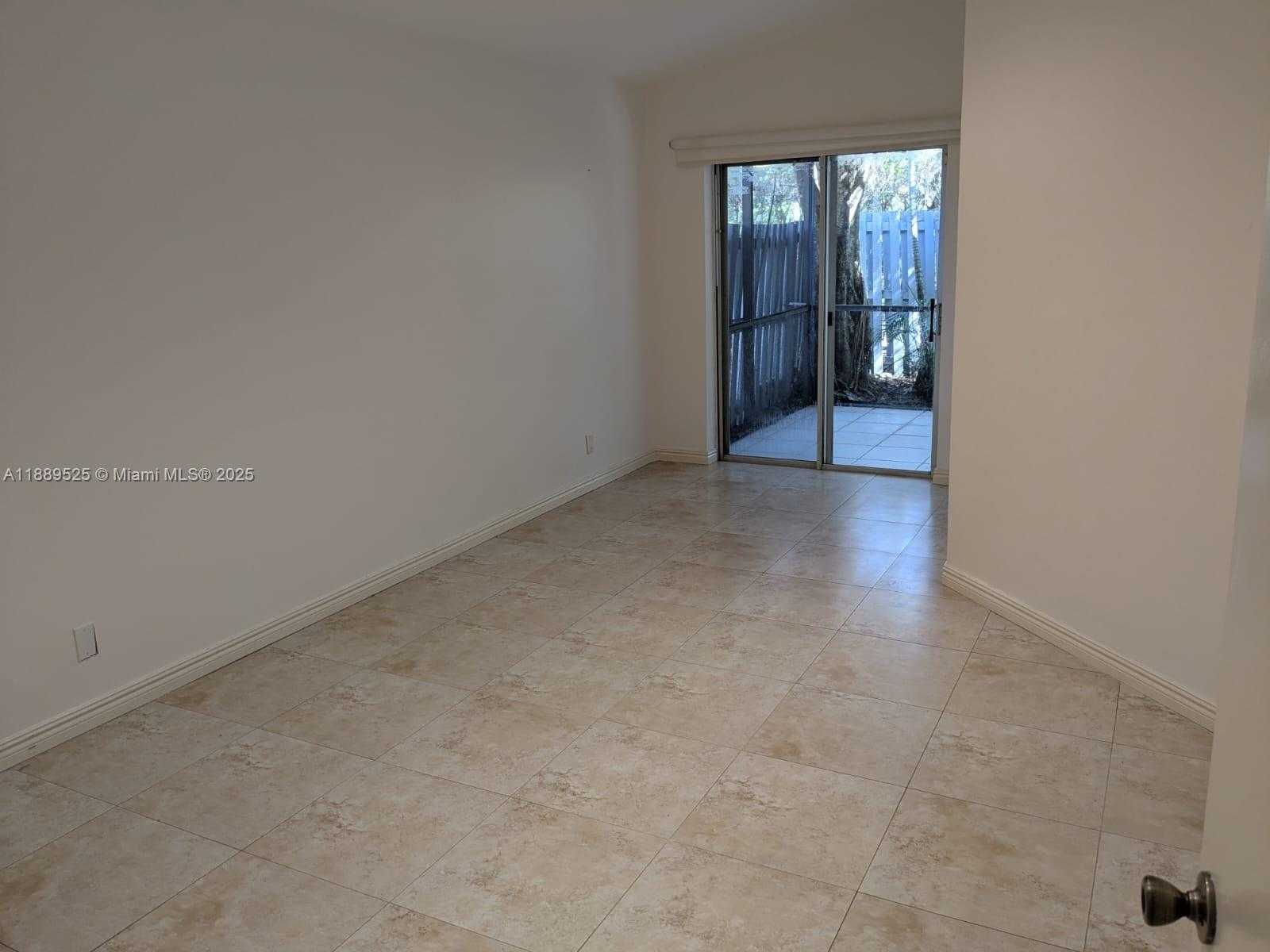 Small Image of 1250 WILLOW DR, Weston Number 8