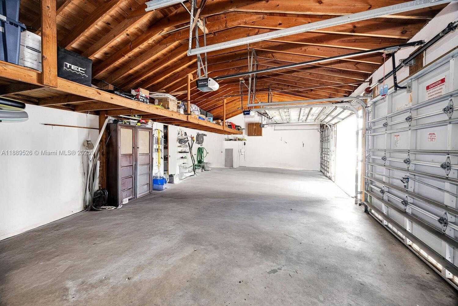 Small Image of 940 SEVILLA AVE #108, Coral Gables Number 20