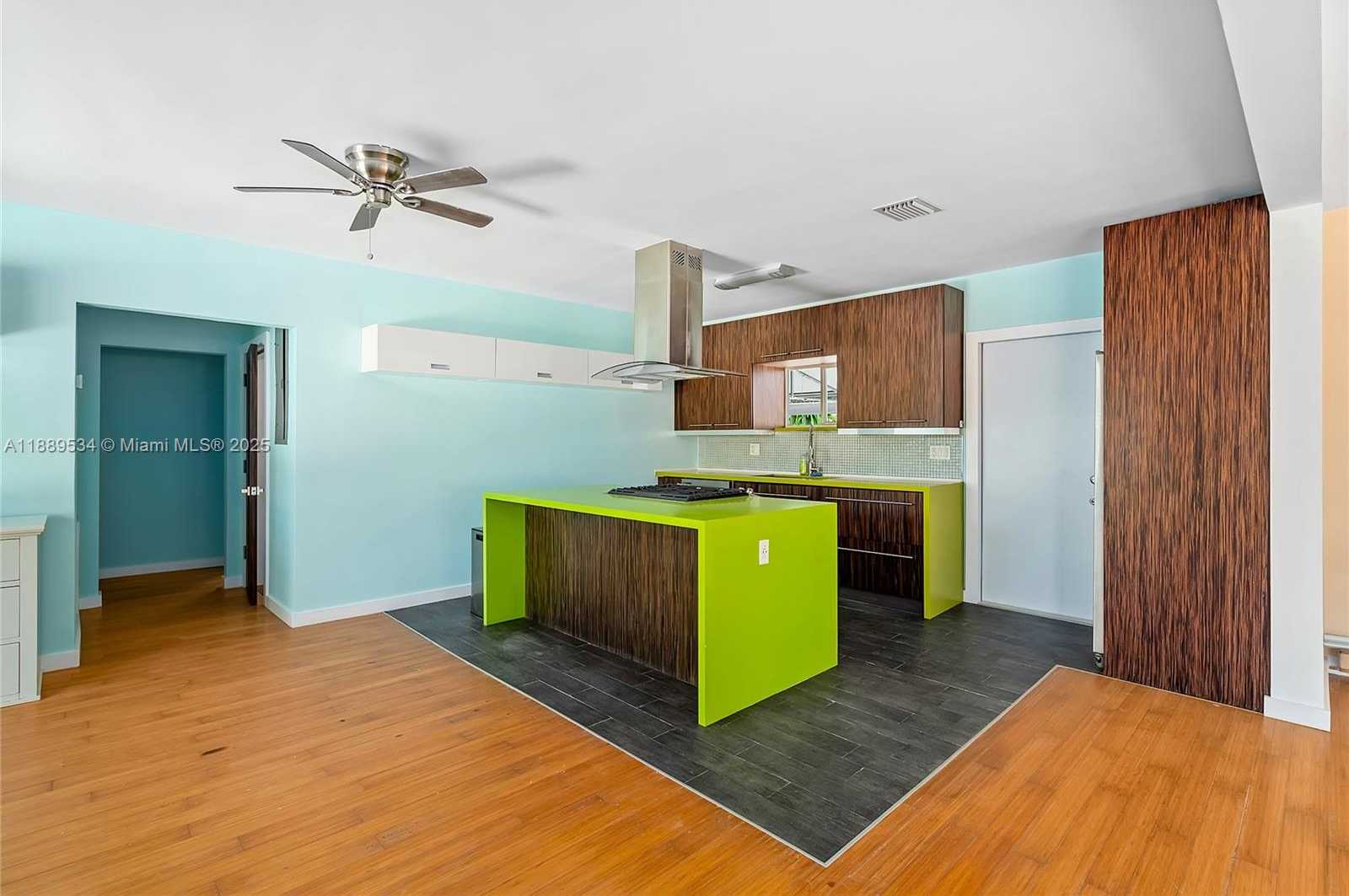 Small Image of 1600 NORTH EAST 110TH TER #1600, Miami Number 13