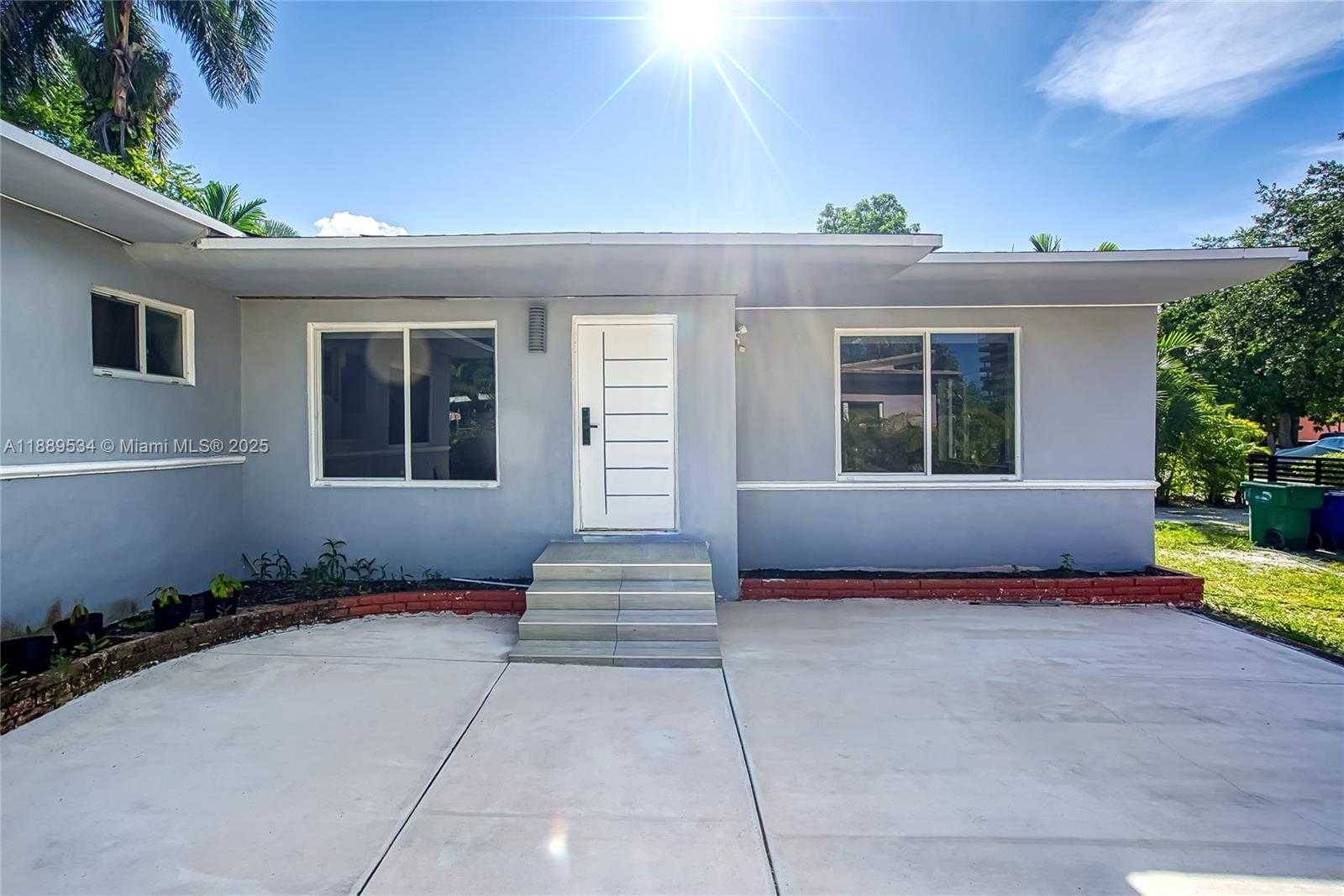 Small Image of 1600 NORTH EAST 110TH TER #1600, Miami Number 28