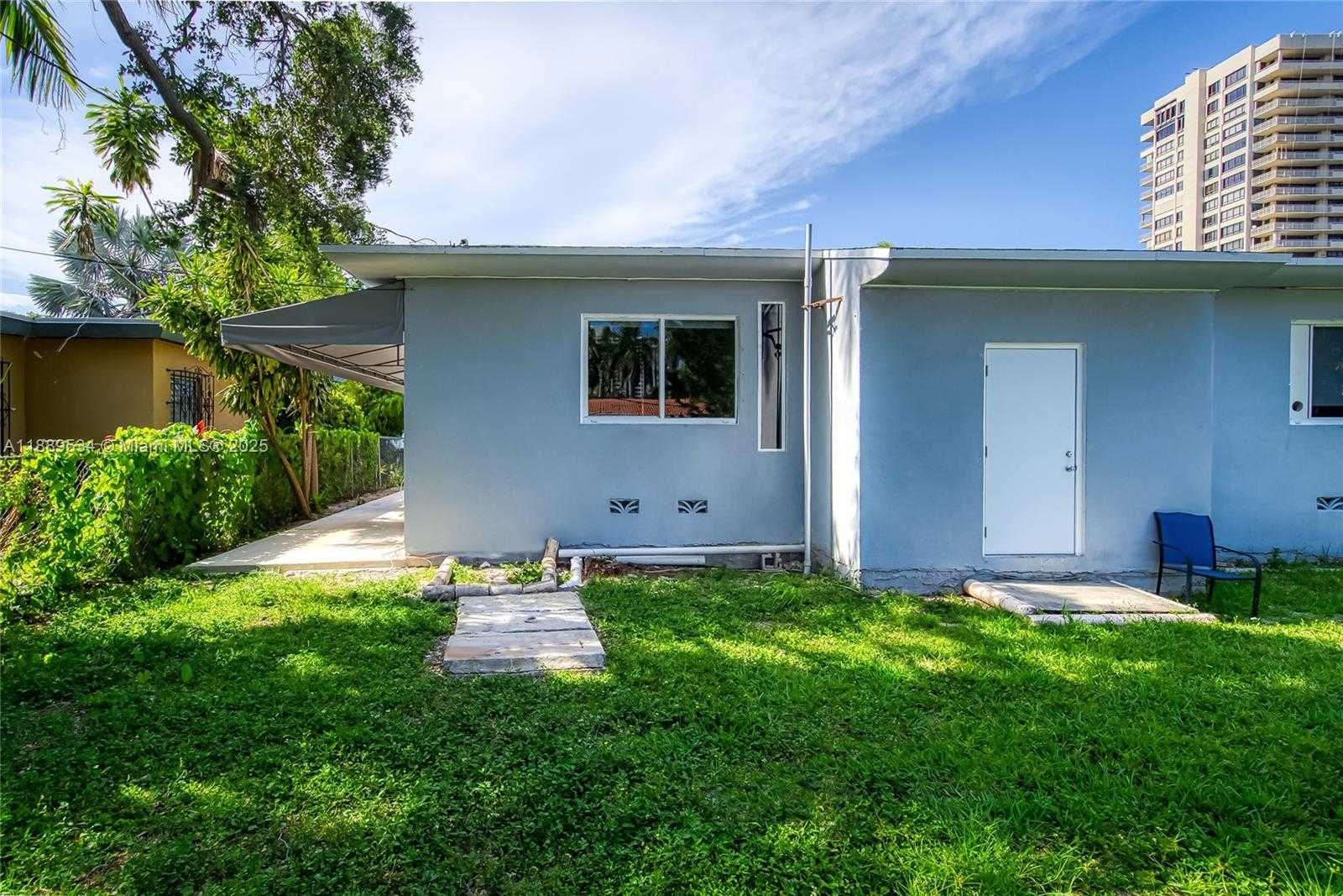 Small Image of 1600 NORTH EAST 110TH TER #1600, Miami Number 32