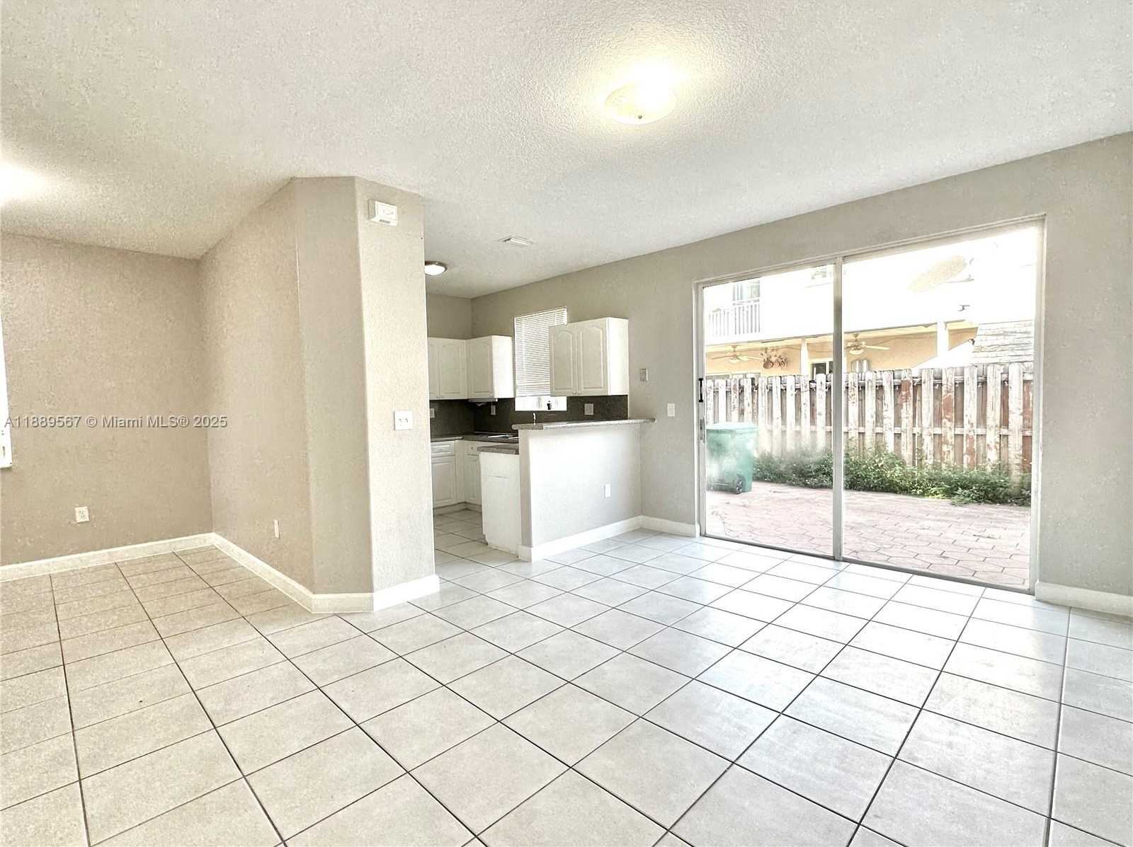 Small Image of 7301 NORTH WEST 174TH TER #100, Hialeah Number 6