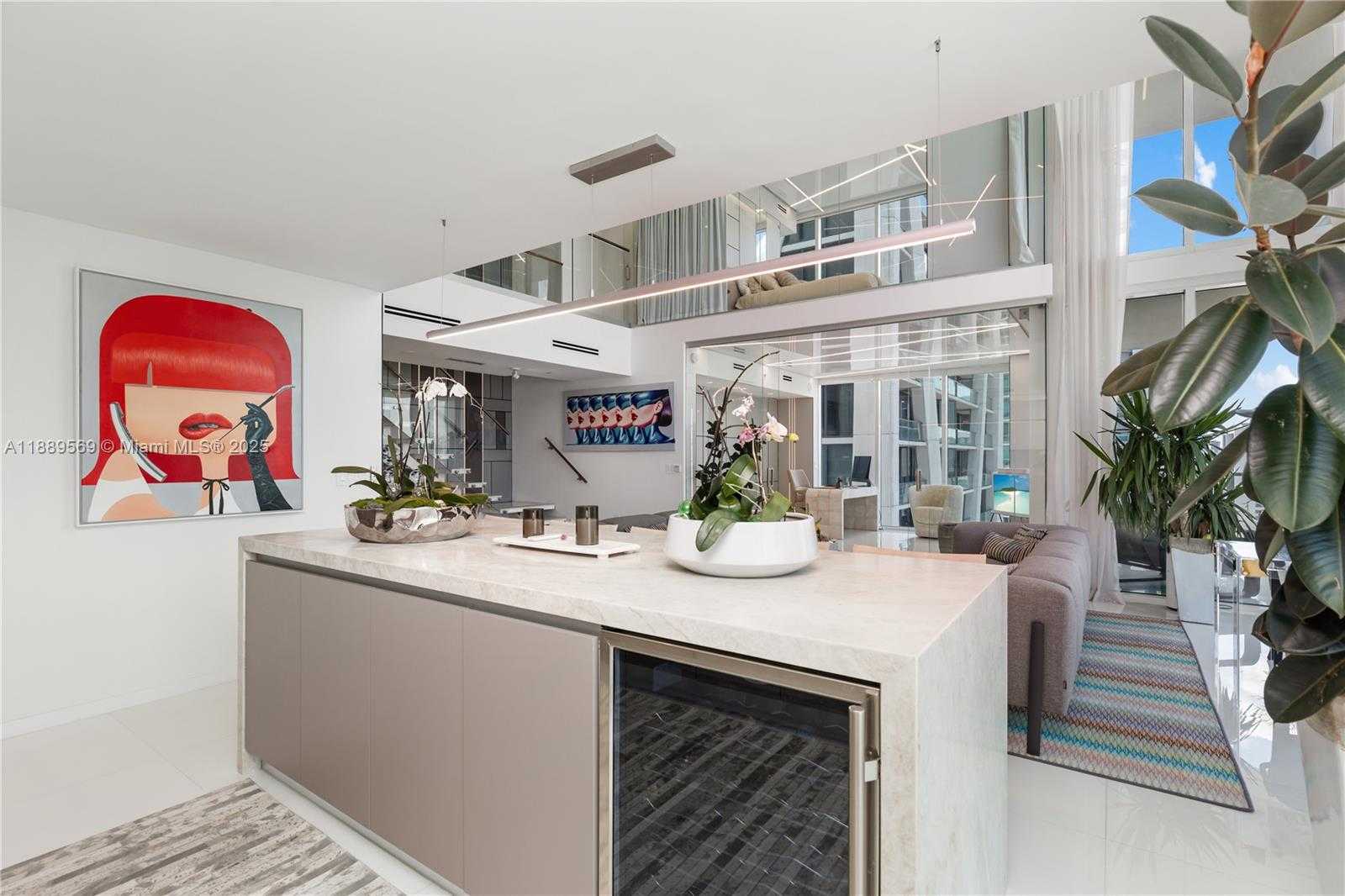 Small Image of 1040 BISCAYNE BLVD #4207, Miami Number 12