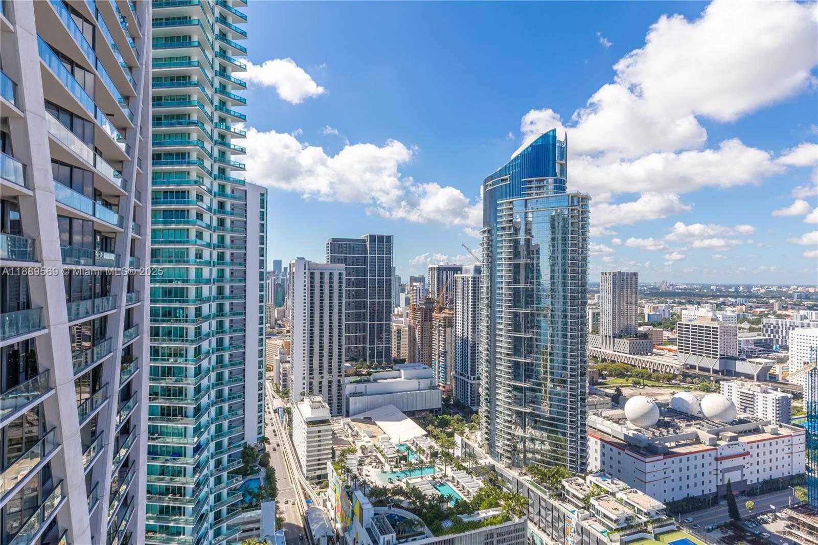 Small Image of 1040 BISCAYNE BLVD #4207, Miami Number 38