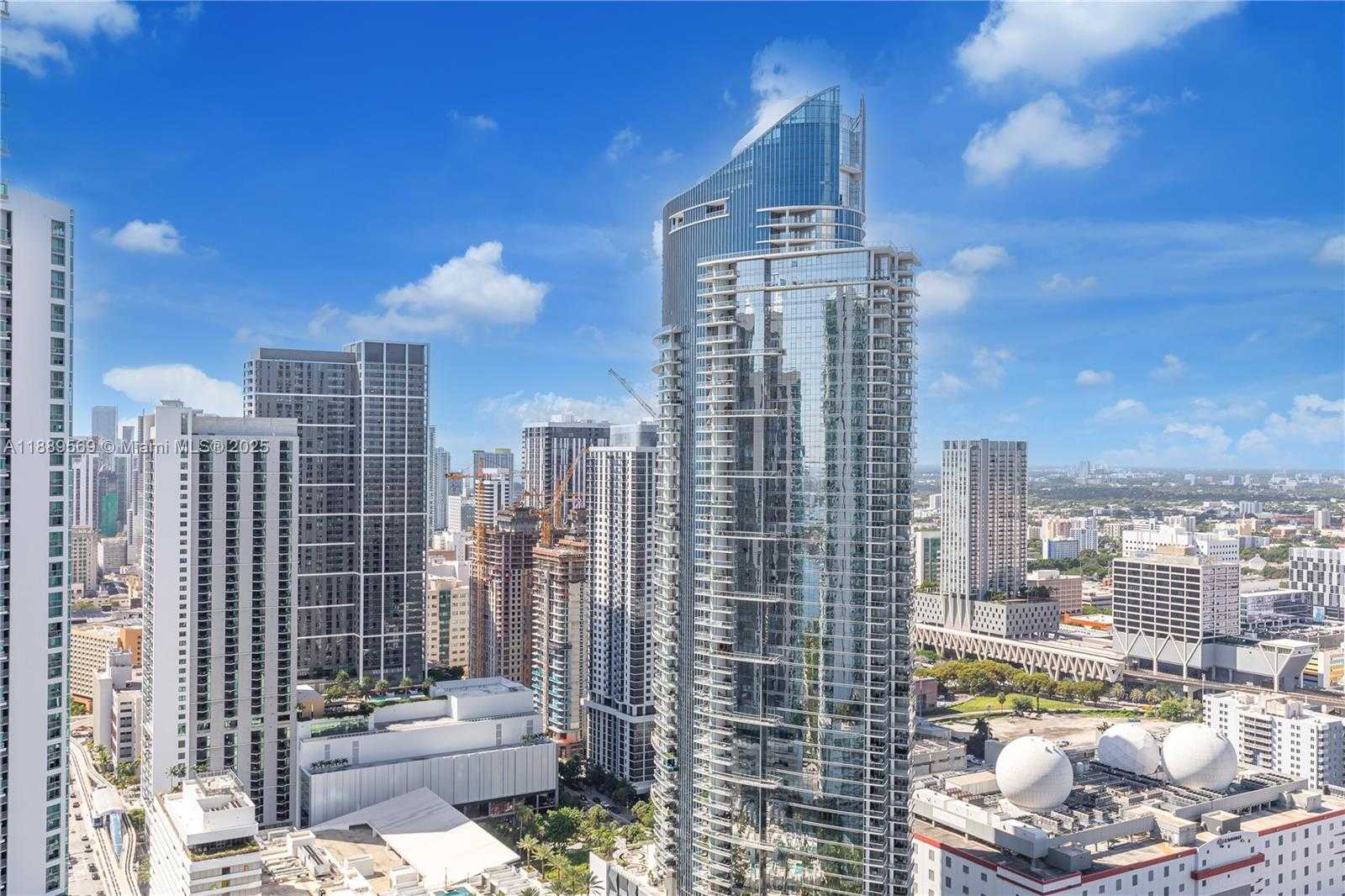 Small Image of 1040 BISCAYNE BLVD #4207, Miami Number 39