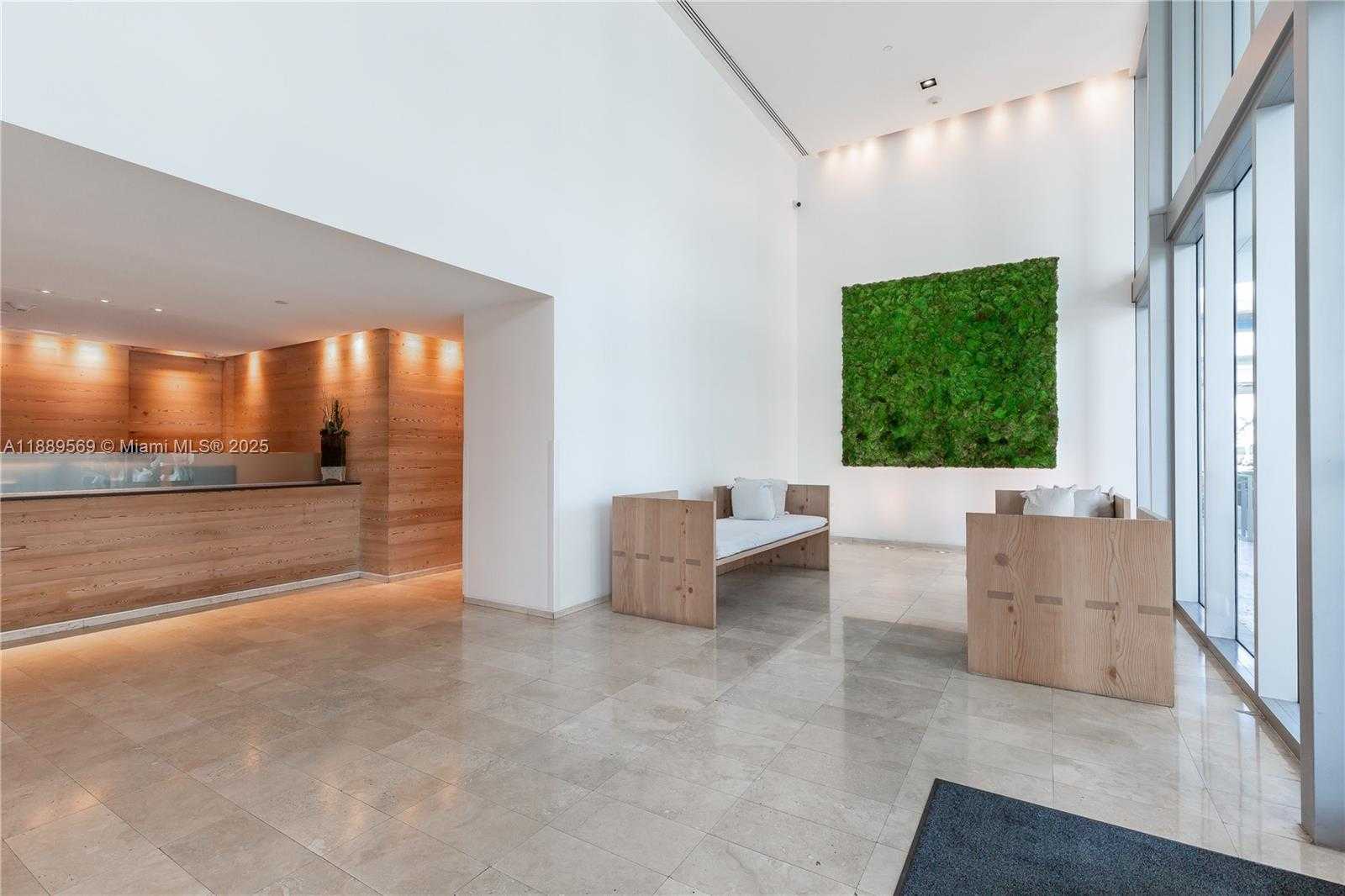 Small Image of 1040 BISCAYNE BLVD #4207, Miami Number 43