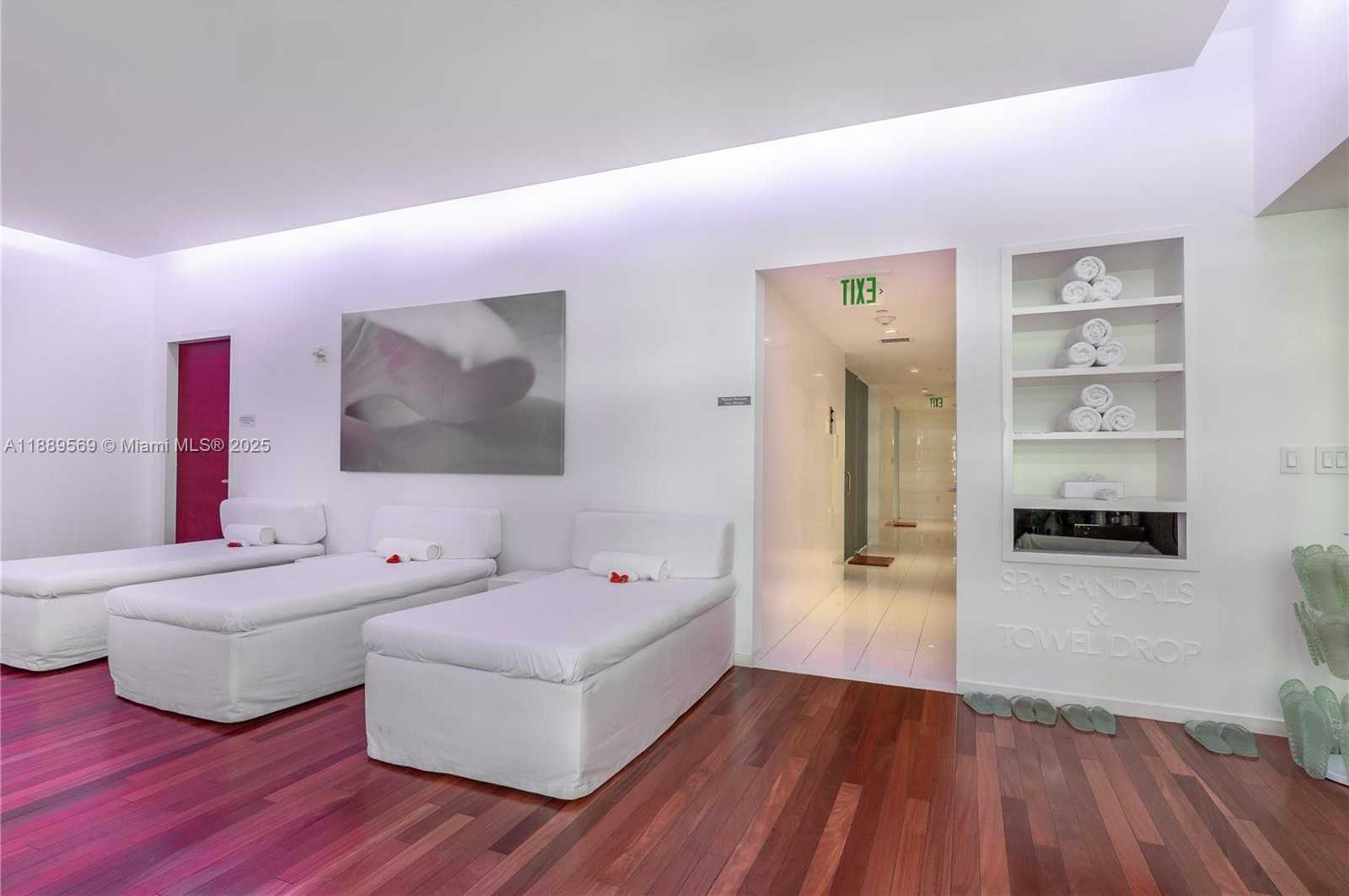 Small Image of 1040 BISCAYNE BLVD #4207, Miami Number 48