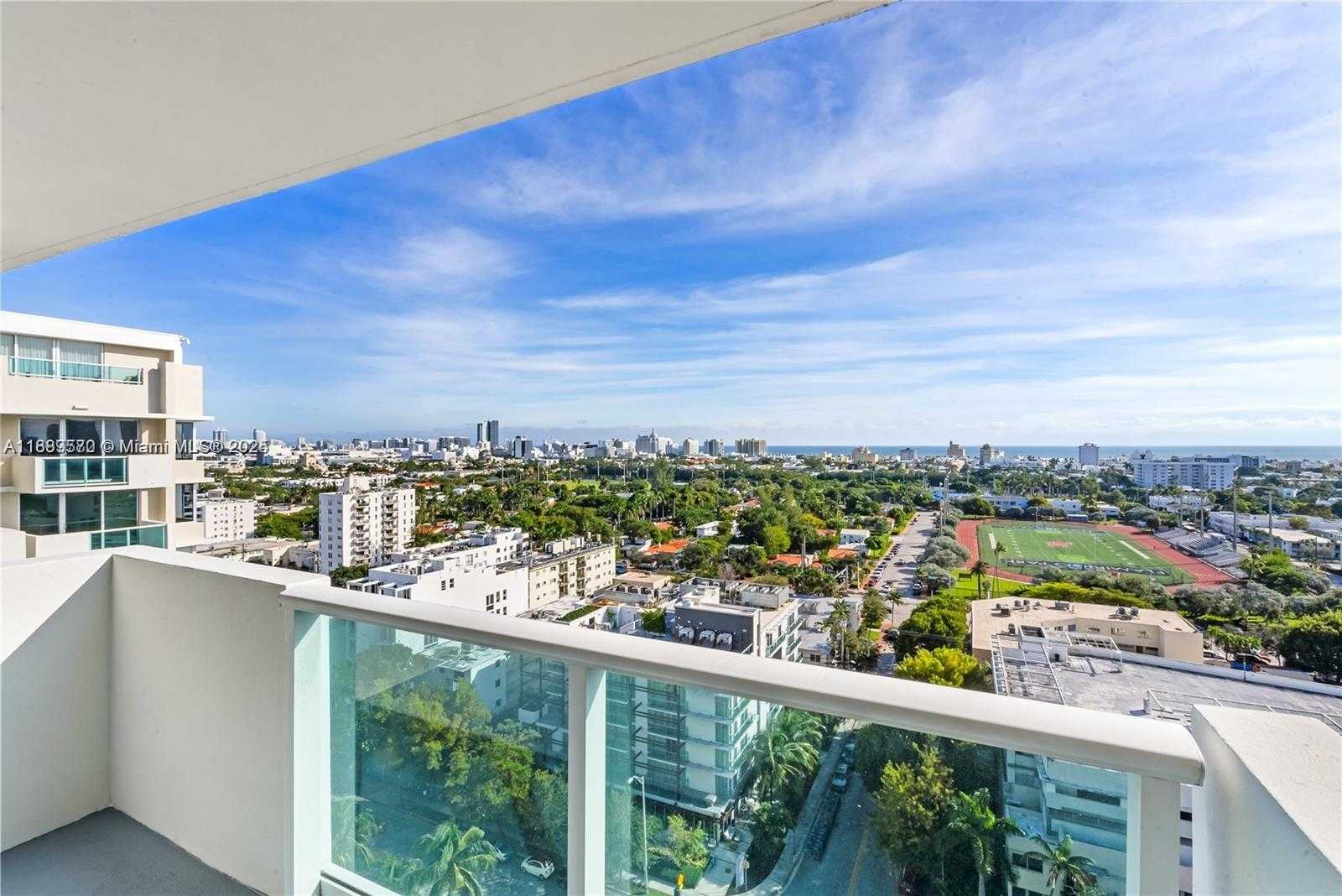 Small Image of 1200 WEST AVE #1008, Miami Beach Number 3