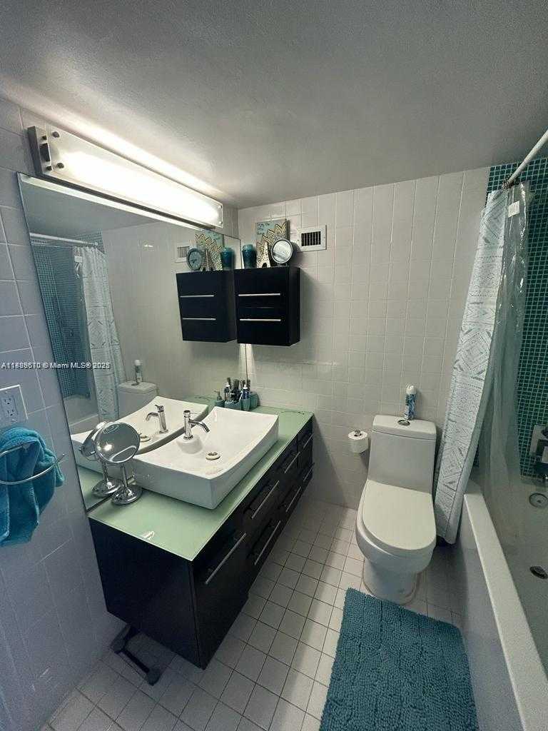 Small Image of 1200 WEST AVE #1008, Miami Beach Number 8