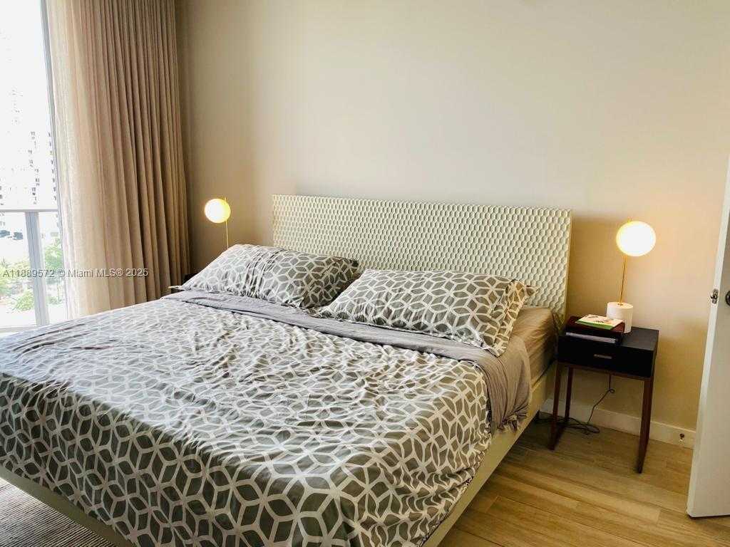 Small Image of 1010 SOUTH WEST 2ND AVE #1105, Miami Number 20