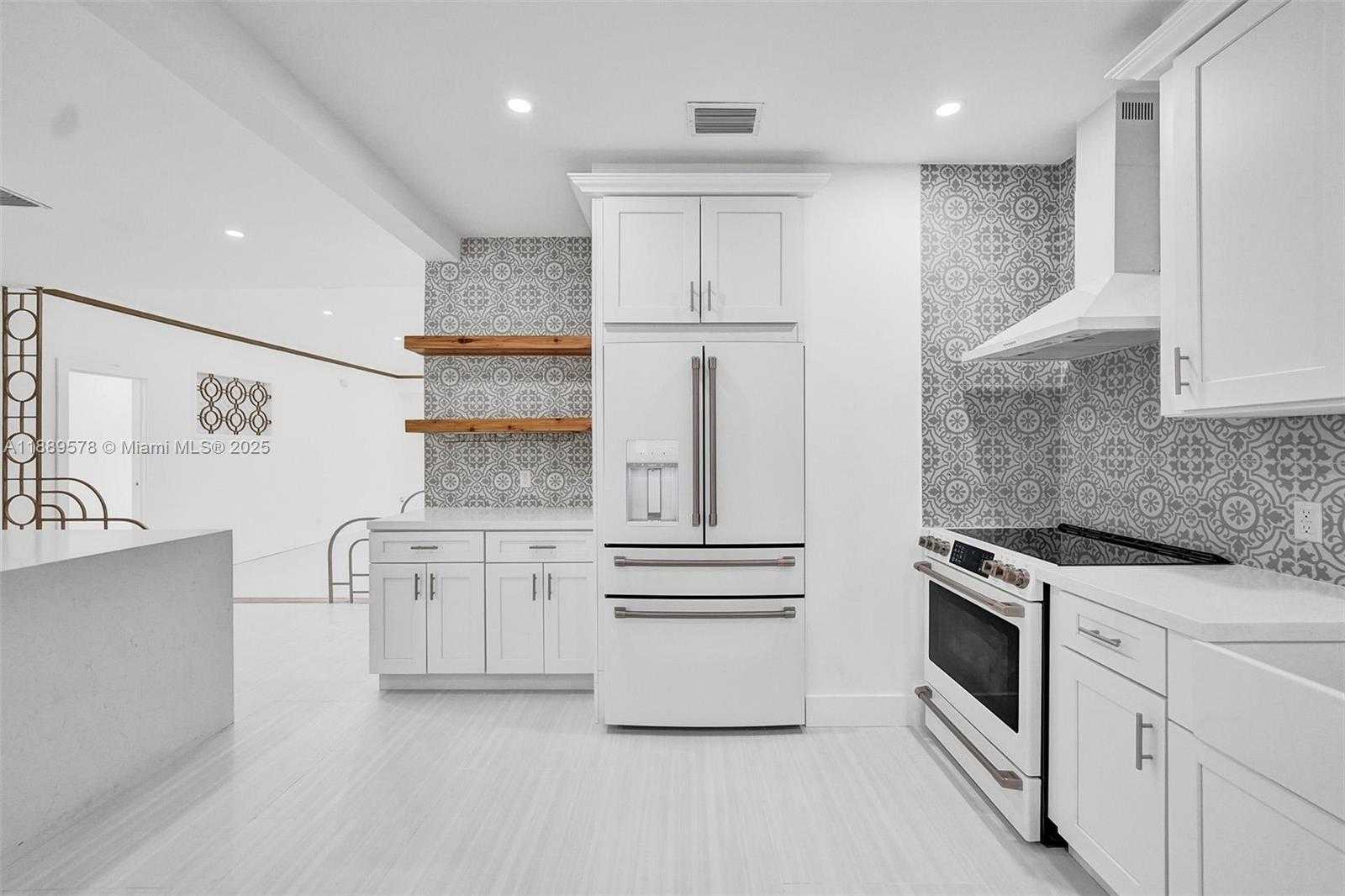 Small Image of 1430 MICHIGAN AVE, Miami Beach Number 10
