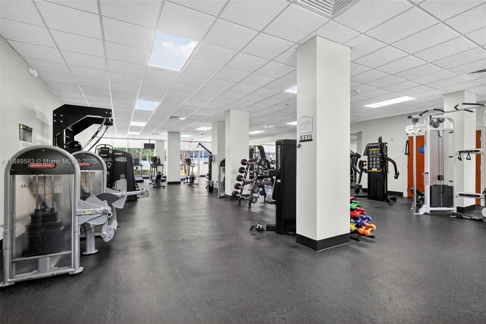 Small Image of 3001 SOUTH OCEAN DR #639, Hollywood Number 24