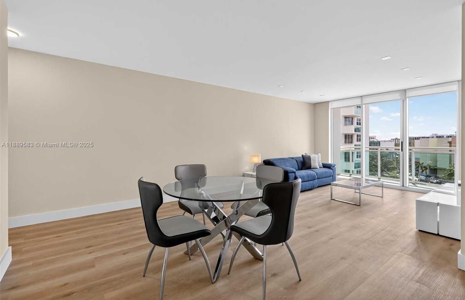 Small Image of 3001 SOUTH OCEAN DR #639, Hollywood Number 9