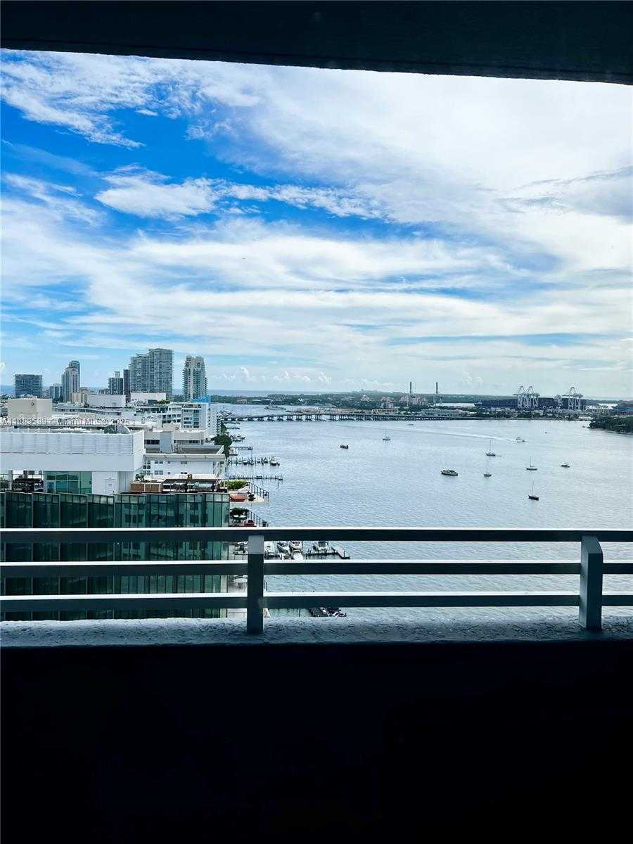 Small Image of 1330 WEST AVE #2204, Miami Beach Number 6