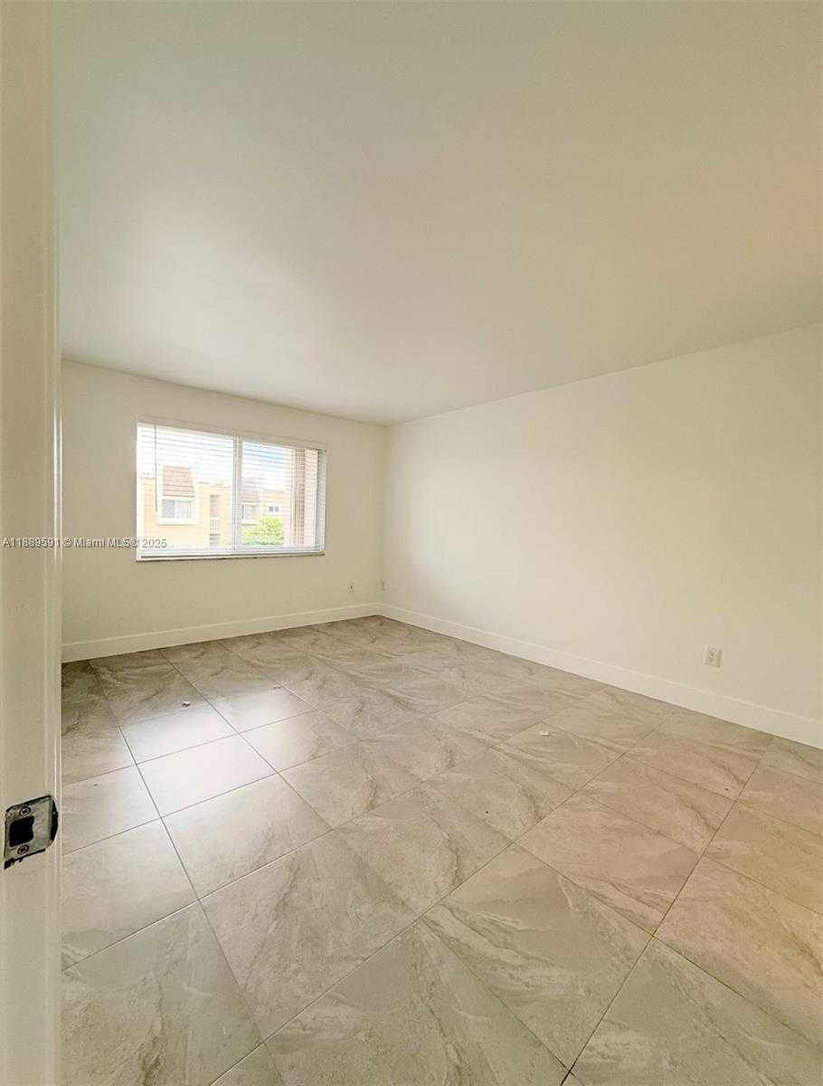 Small Image of 7825 CAMINO REAL #J-414, Miami Number 10