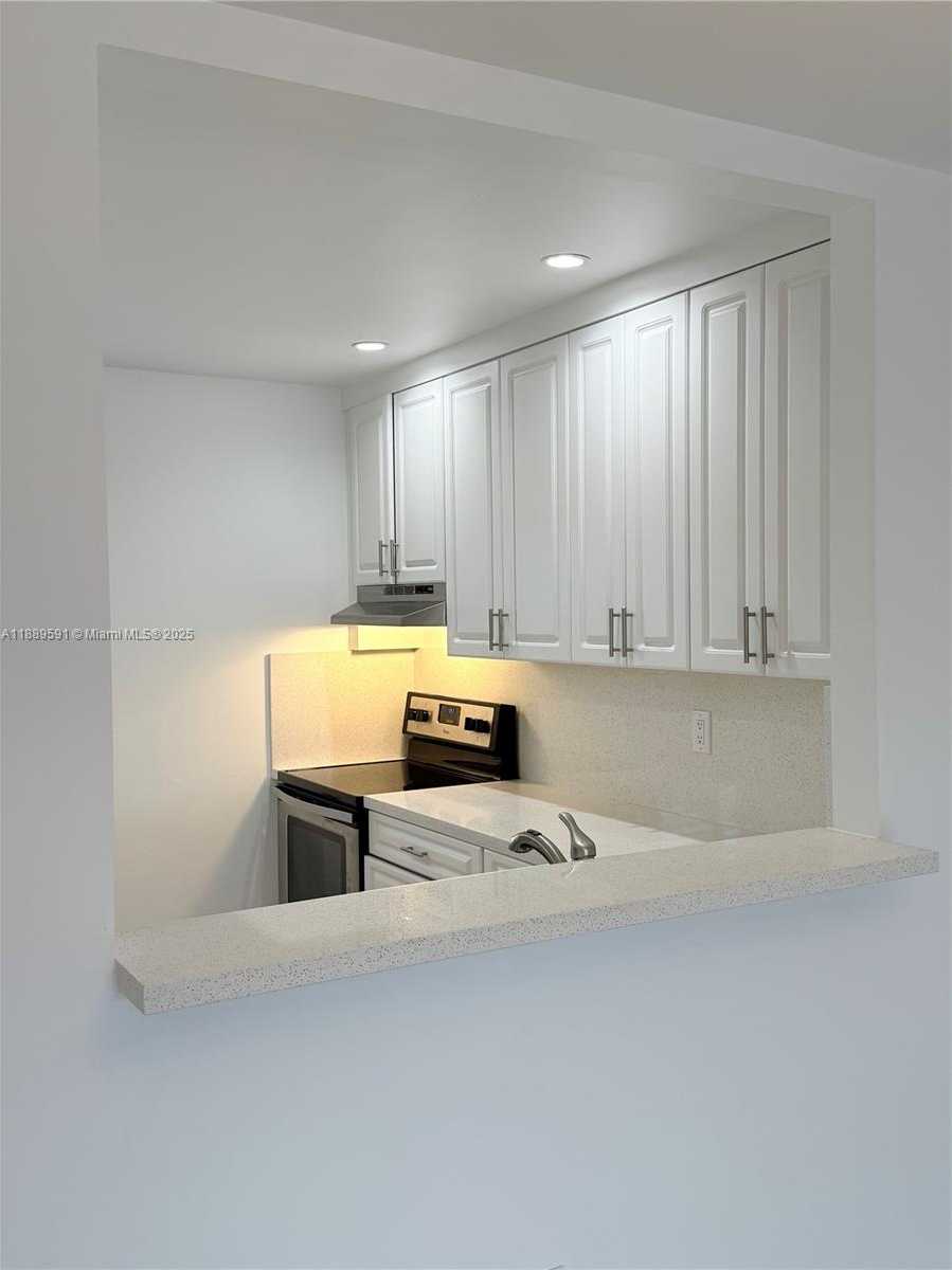 Small Image of 7825 CAMINO REAL #J-414, Miami Number 3