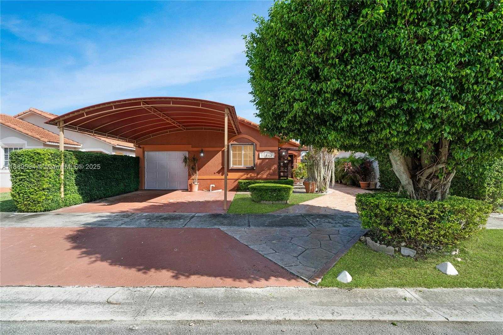 Small Image of 17841 SOUTH WEST 145TH AVE, Miami Number 2