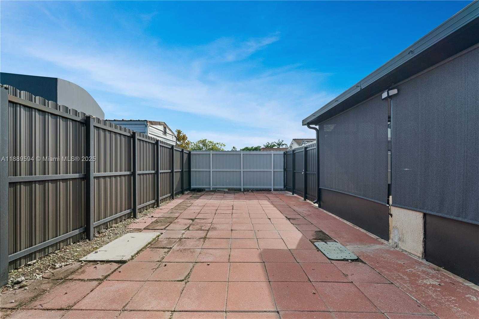 Small Image of 17841 SOUTH WEST 145TH AVE, Miami Number 22