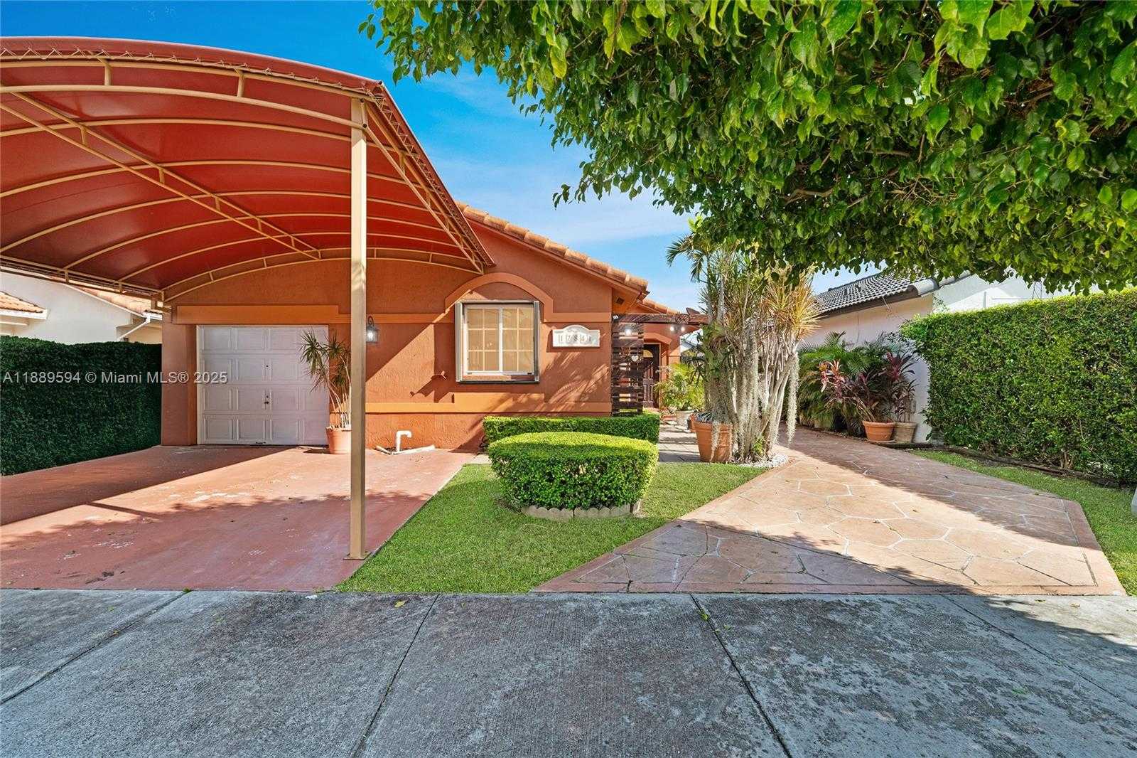 Small Image of 17841 SOUTH WEST 145TH AVE, Miami Number 4