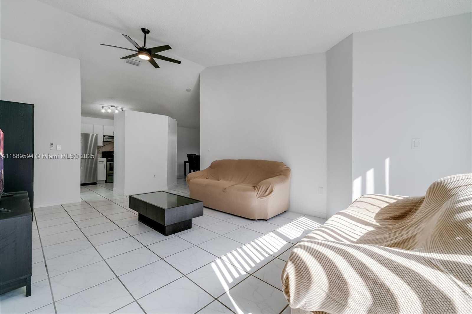 Small Image of 17841 SOUTH WEST 145TH AVE, Miami Number 7