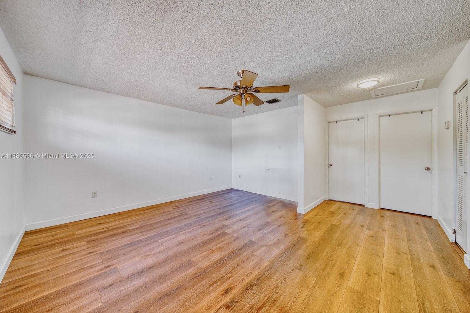 Small Image of 10000 SOUTH WEST 147TH CT, Miami Number 11