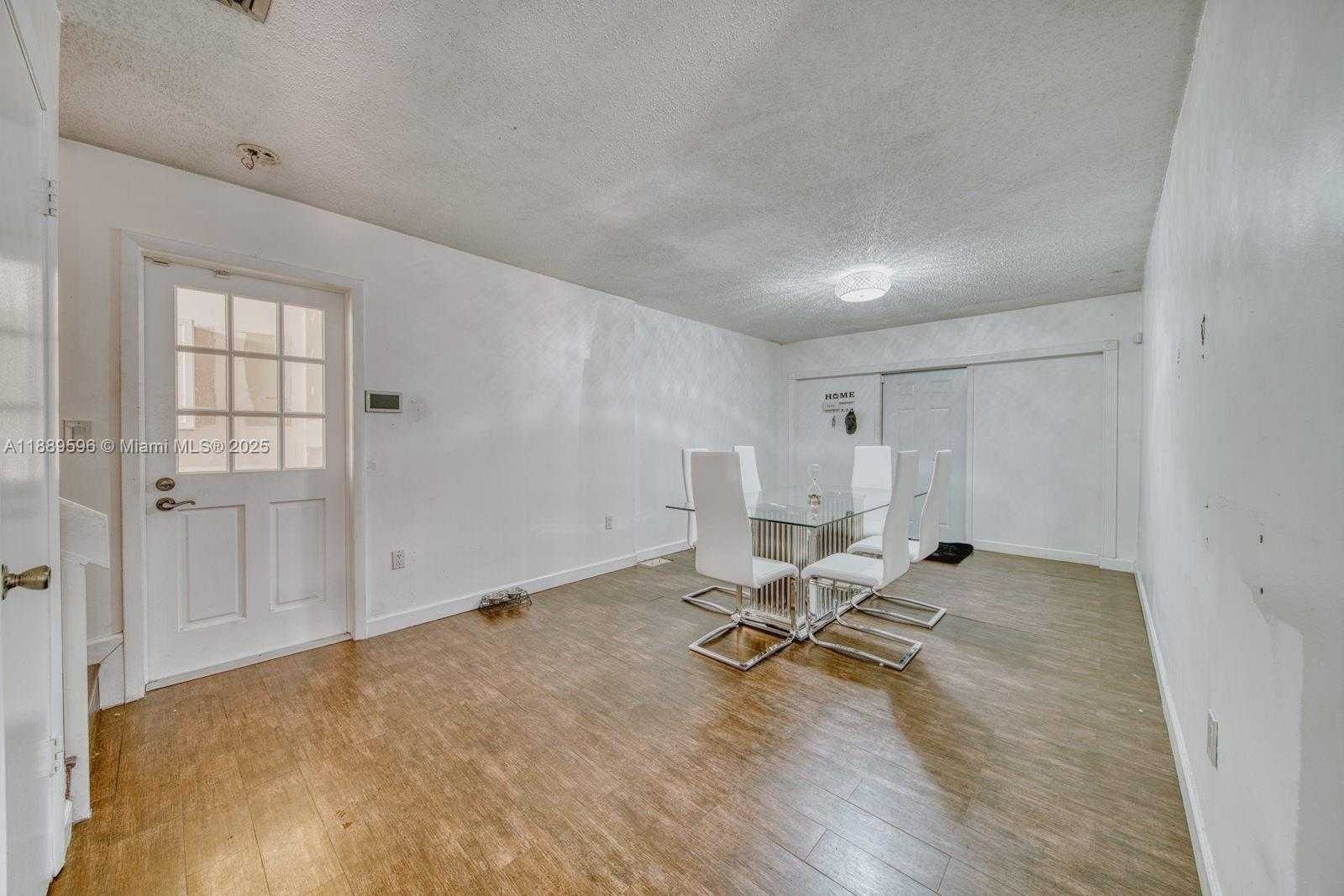 Small Image of 10000 SOUTH WEST 147TH CT, Miami Number 14