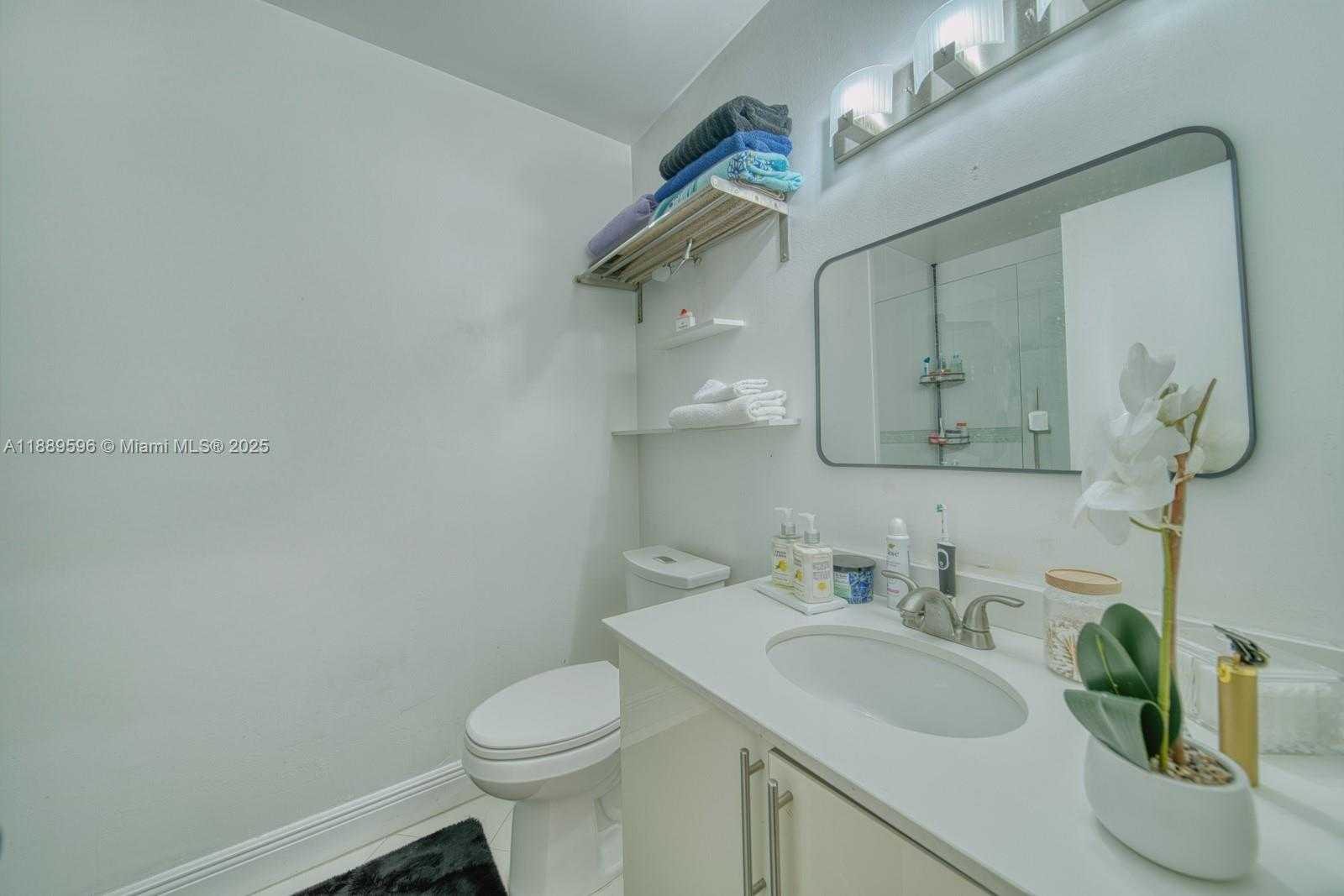 Small Image of 10000 SOUTH WEST 147TH CT, Miami Number 7