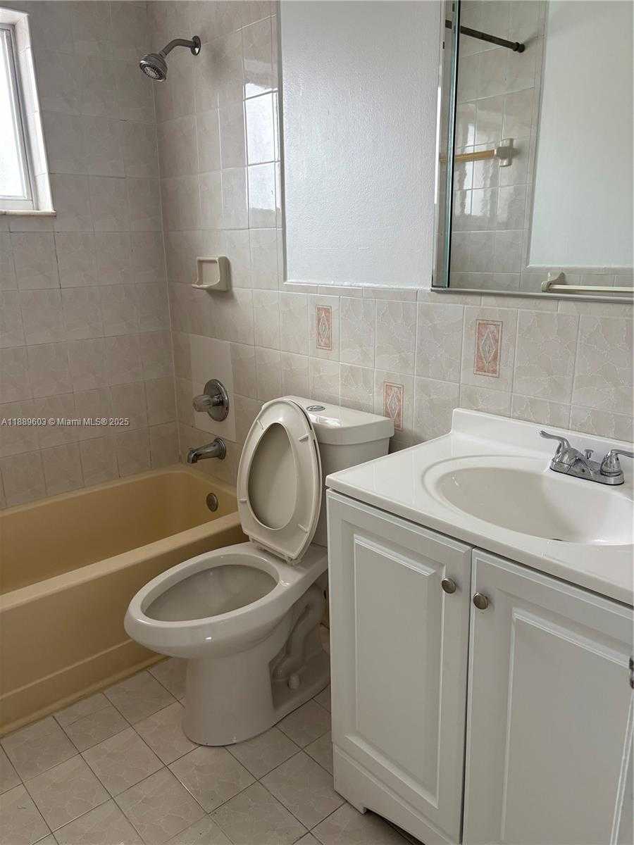 Small Image of 2258 WEST 74TH ST #202-9, Hialeah Number 15