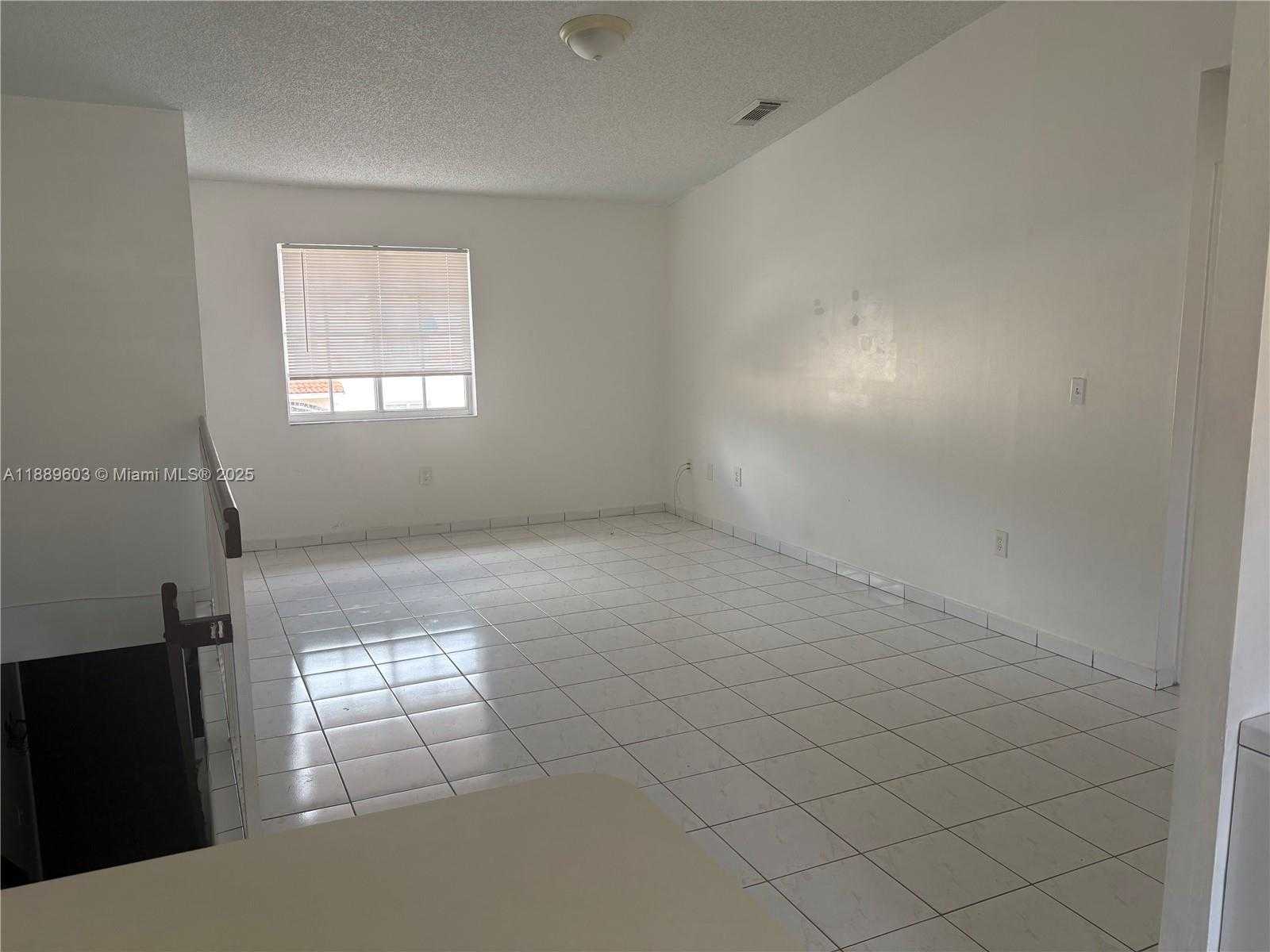 Small Image of 2258 WEST 74TH ST #202-9, Hialeah Number 4
