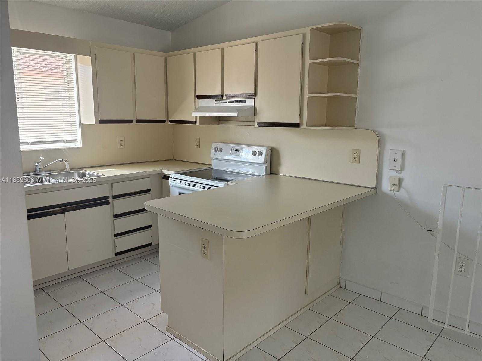 Small Image of 2258 WEST 74TH ST #202-9, Hialeah Number 7