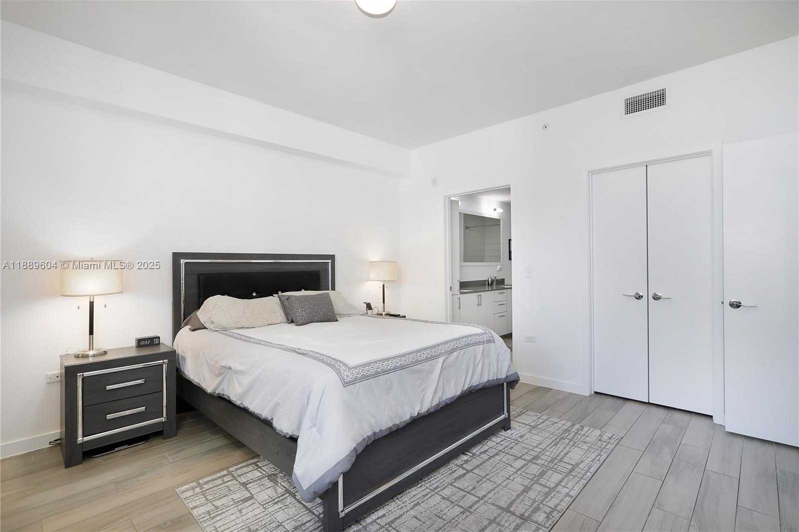 Small Image of 999 SOUTH WEST 1ST AVE #2011, Miami Number 13