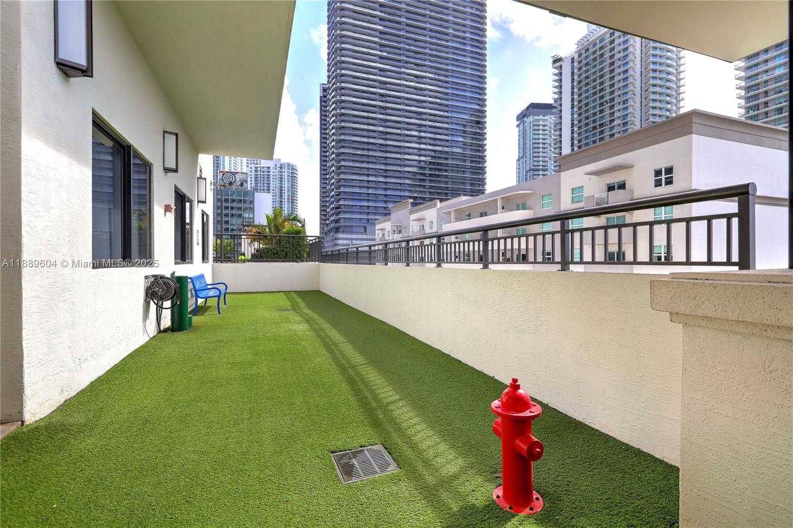 Small Image of 999 SOUTH WEST 1ST AVE #2011, Miami Number 24