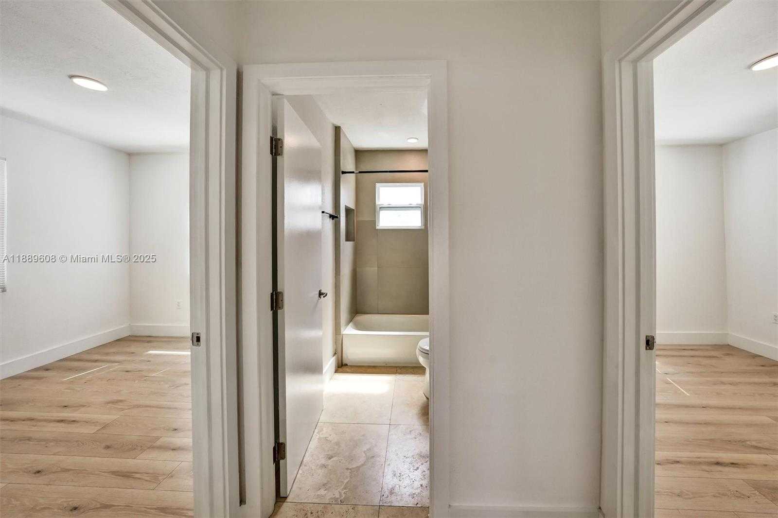 Small Image of 1413 SOUTH WEST 3 RD, Miami Number 12