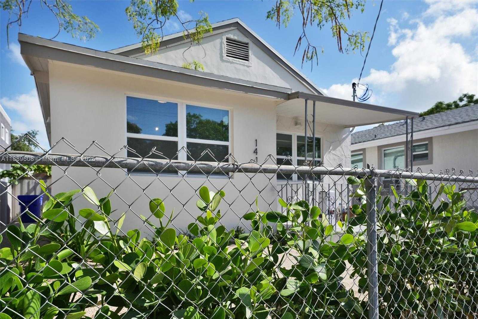 Small Image of 1413 SOUTH WEST 3 RD, Miami Number 26