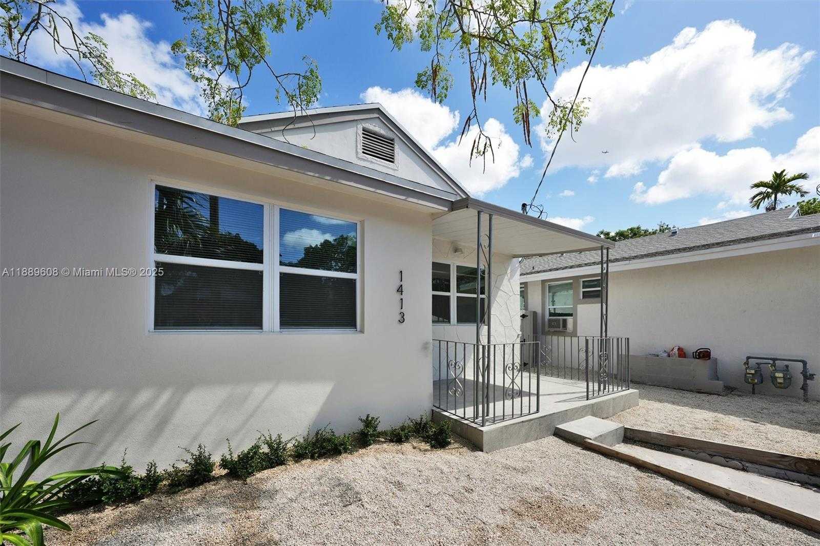 Small Image of 1413 SOUTH WEST 3 RD, Miami Number 3