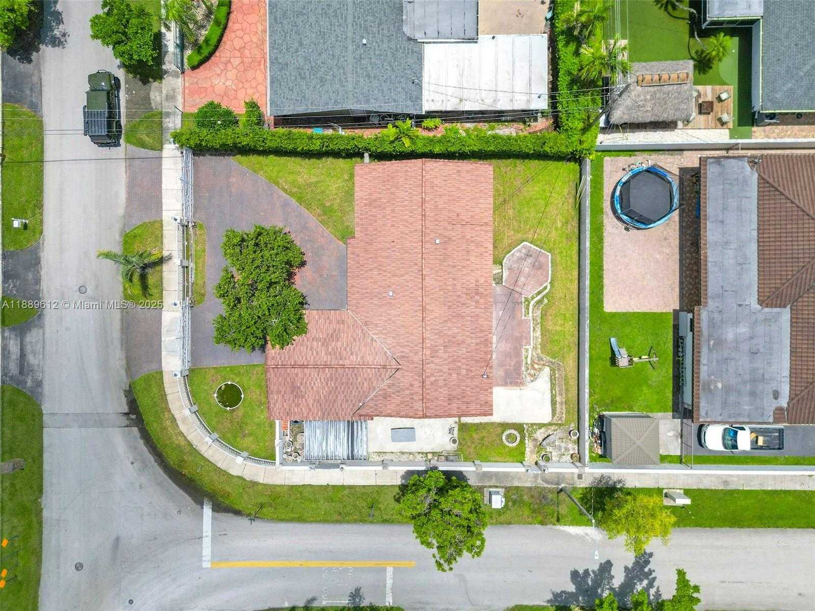 Small Image of 4400 SOUTH WEST 89TH AVE #4400, Miami Number 32