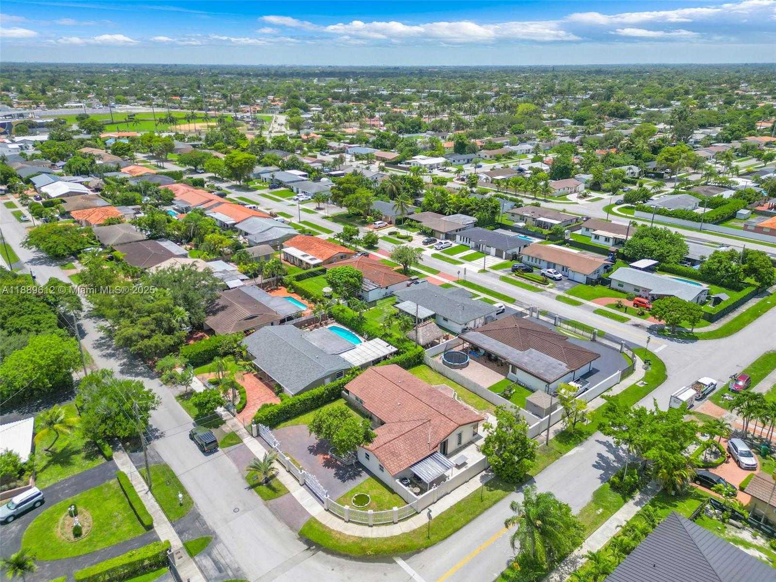 Small Image of 4400 SOUTH WEST 89TH AVE #4400, Miami Number 33