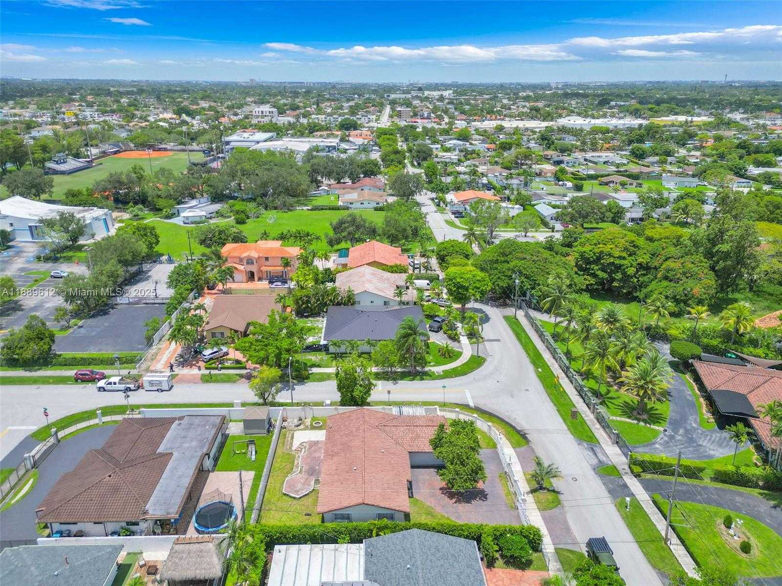 Small Image of 4400 SOUTH WEST 89TH AVE #4400, Miami Number 36