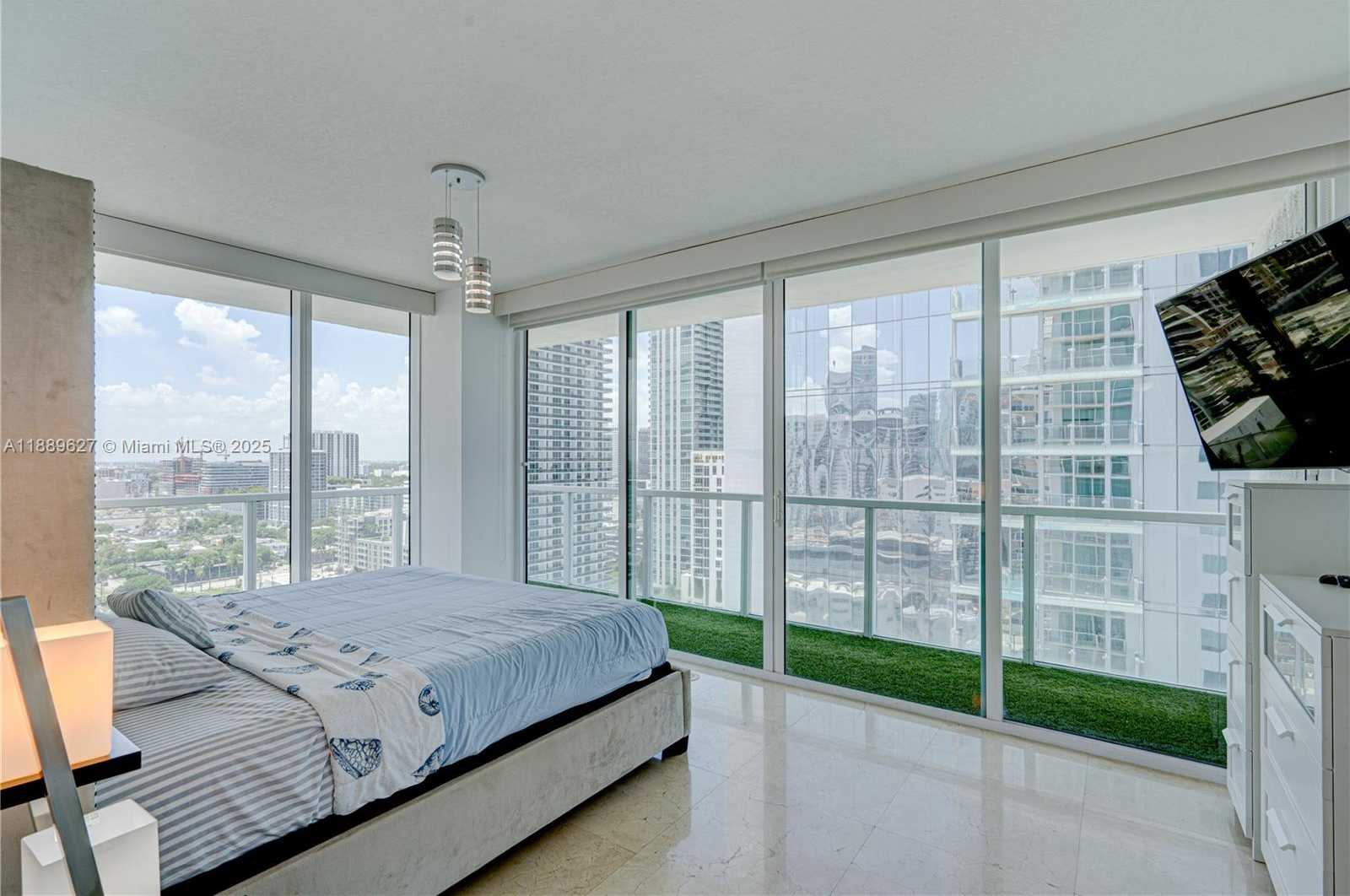 Small Image of 665 NORTH EAST 25TH ST #2005, Miami Number 23