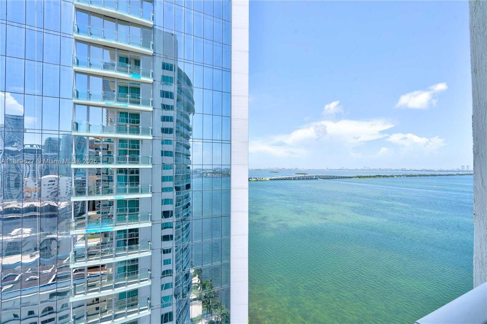 Small Image of 665 NORTH EAST 25TH ST #2005, Miami Number 29