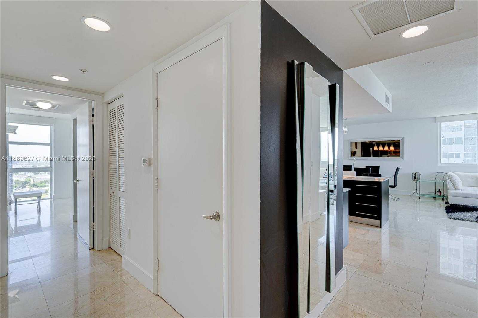 Small Image of 665 NORTH EAST 25TH ST #2005, Miami Number 36