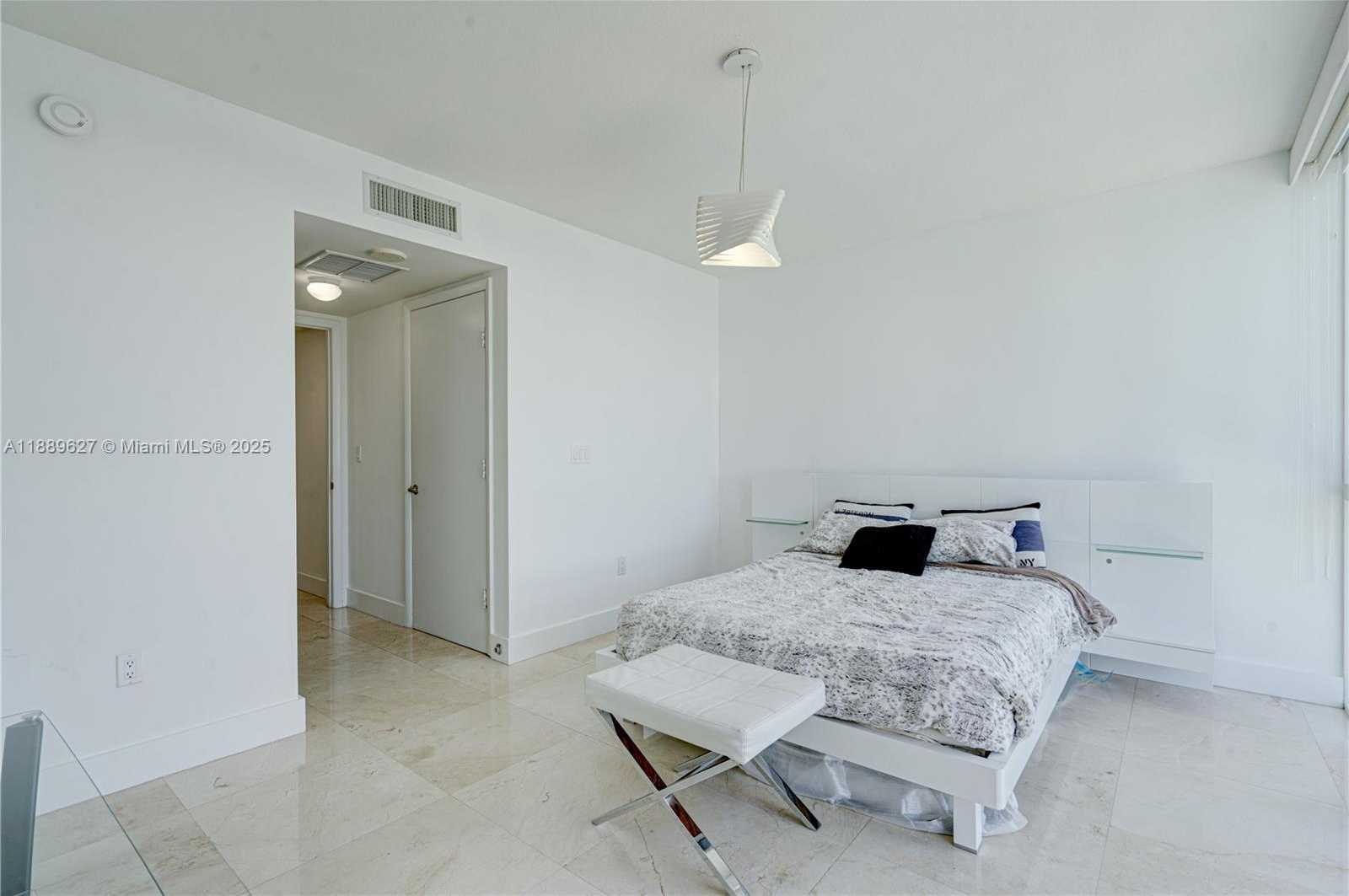 Small Image of 665 NORTH EAST 25TH ST #2005, Miami Number 39