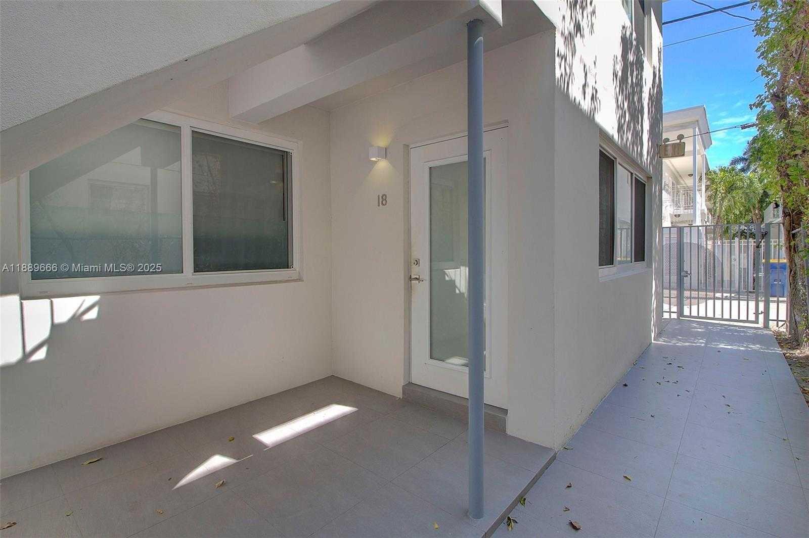 Small Image of 1035 EUCLID AVE #18, Miami Beach Number 4