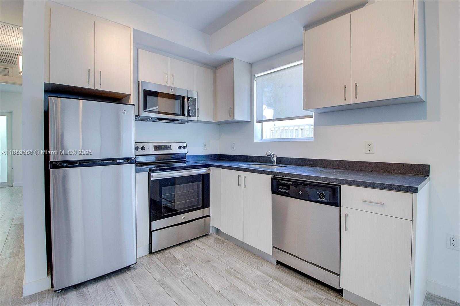 Small Image of 1035 EUCLID AVE #18, Miami Beach Number 7