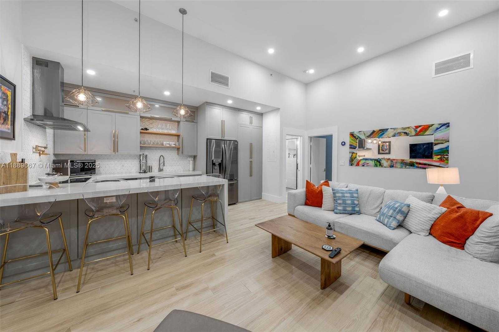 Small Image of 935 EUCLID AVE #5, Miami Beach Number 7